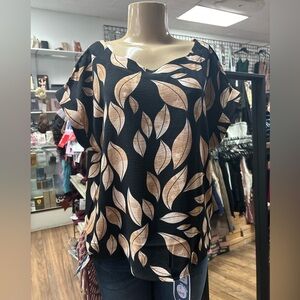Leaf Print Black and Tan Women's Top